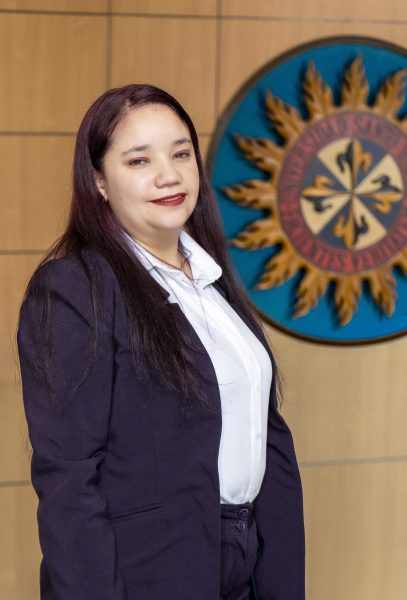 CLAUDIA-GARCIA